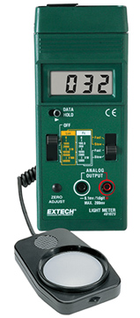 Milwaukee Instruments MW700 Standard Portable Lux Meter 0 DegreeC to 50 DegreeC Temperature Range 1 Lux Resolution